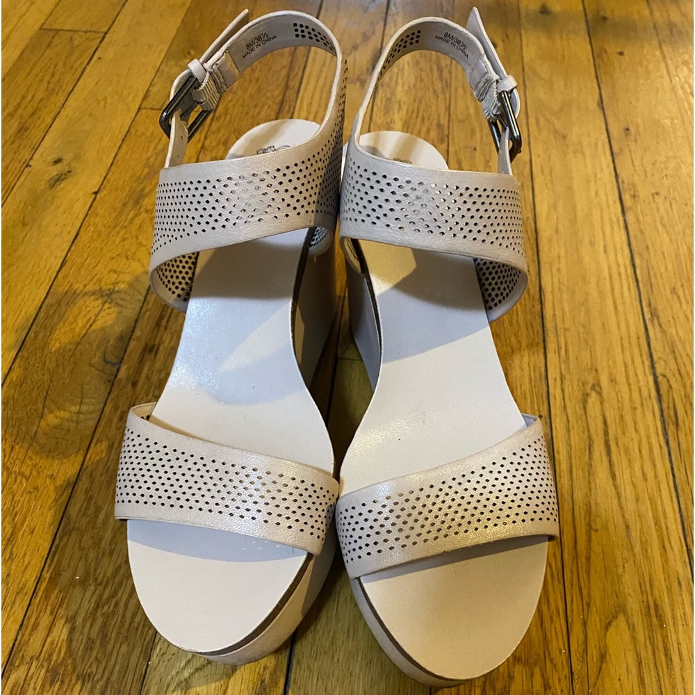 Vince Camuto Wedges